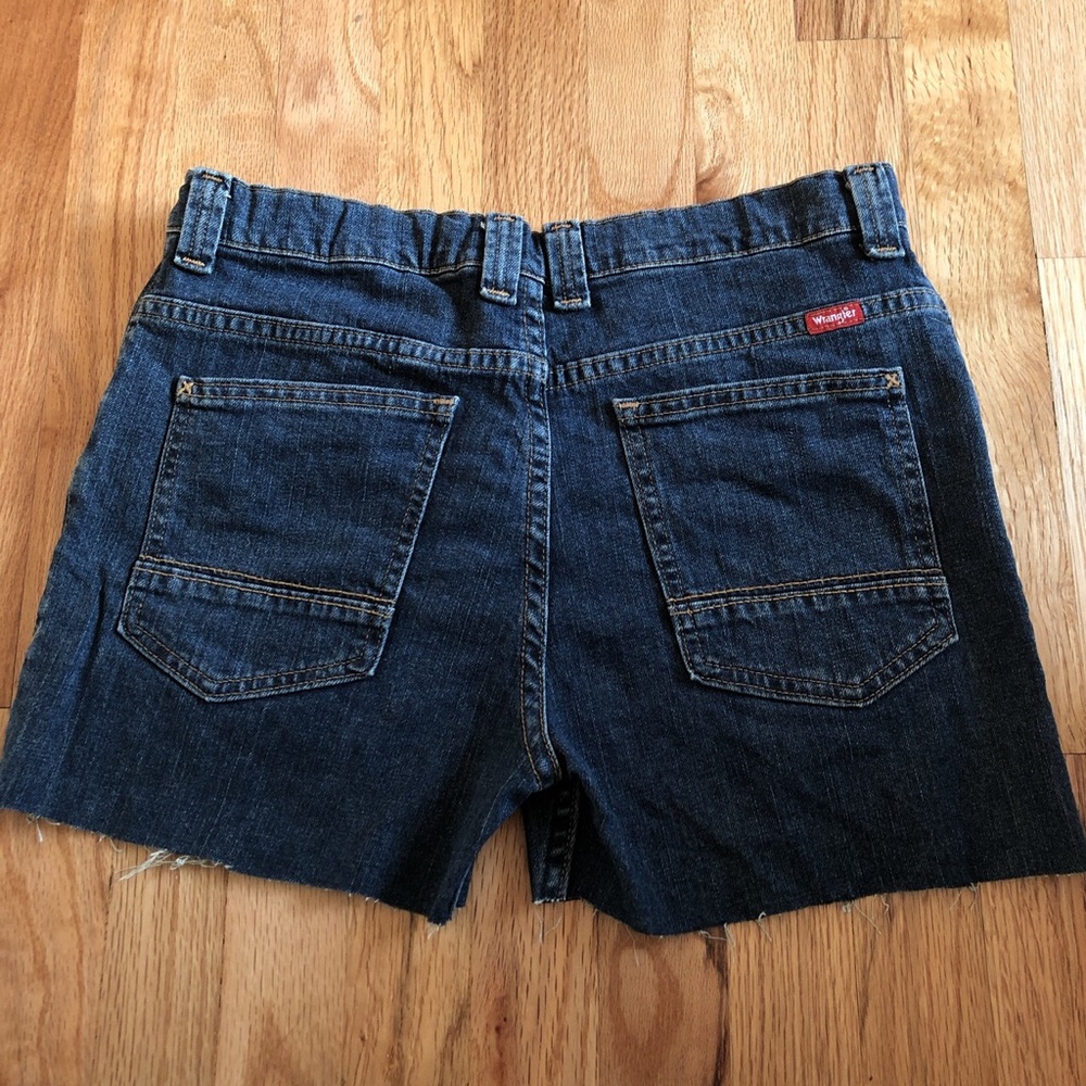 Women’s Vintage Cutoff Wrangler Mom Shorts